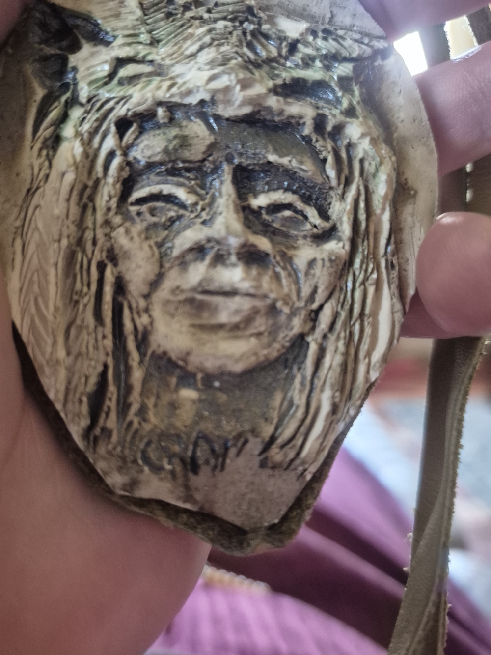 Vintage Signed Artisan Relief Pendant Leather Suede Necklace Tribal Boho - Picture 7 of 7